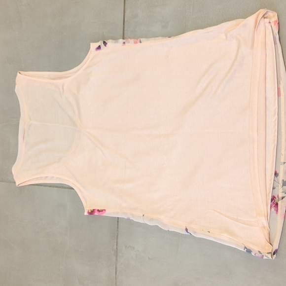 3/$20 Express Sequin Floral Tank Top - Picture 3 of 4